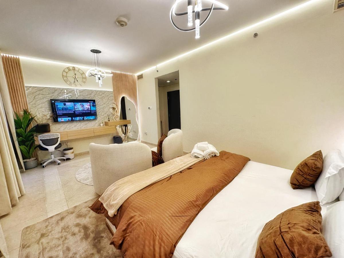 Life Above Clouds Appartement Dubai Buitenkant foto
